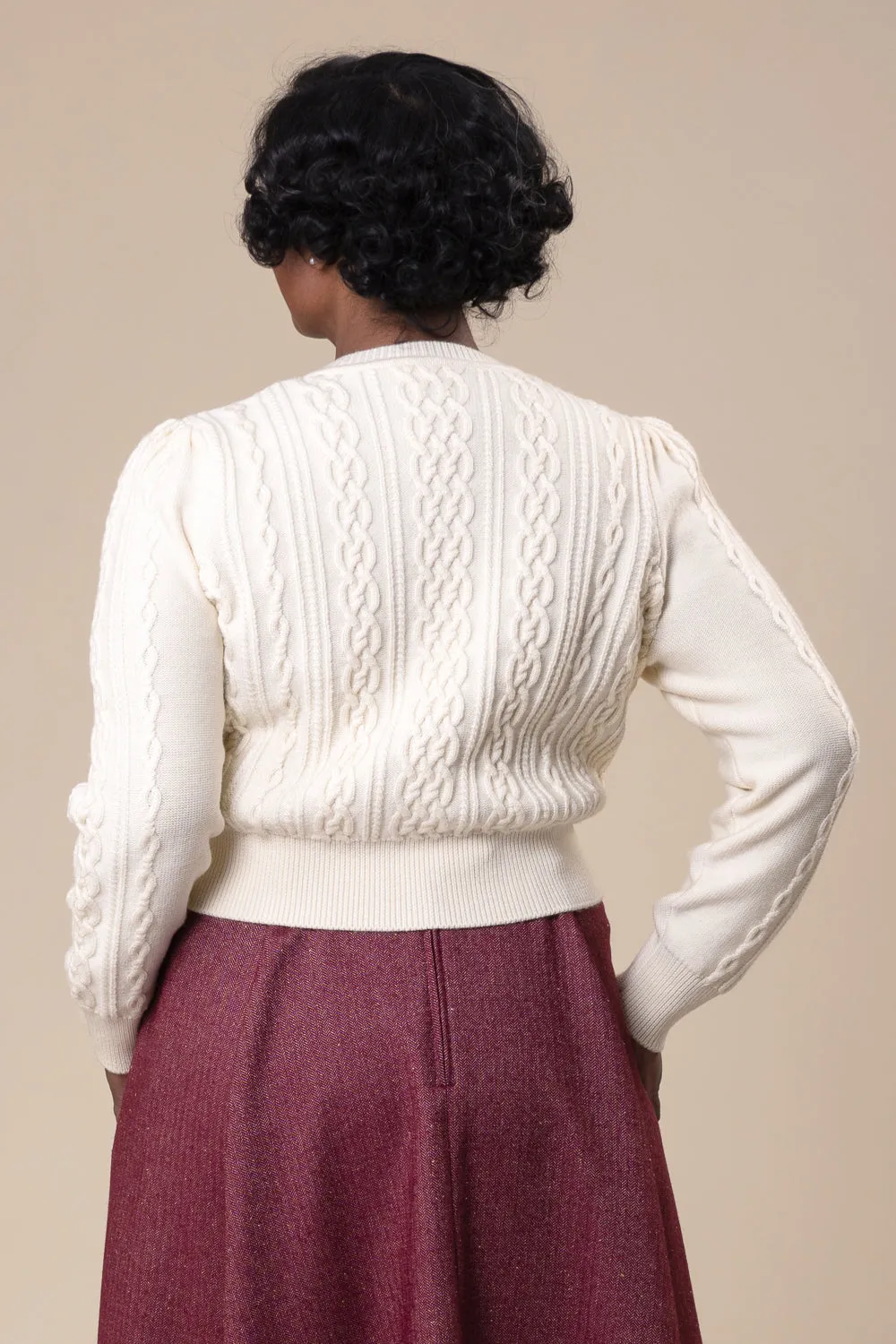 Emmy -The Ice Breaker cardigan cream