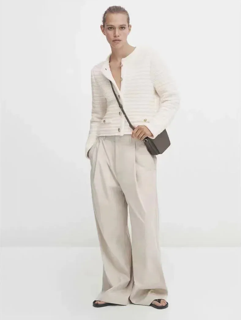 Small Fragrance Knitted Ethereal Button Design Cardigan